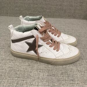 NEW Shu Shop Paulina Women’s Sneakers in Bone Snake Size 6.5